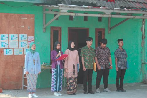 Petugas Karang Taruna